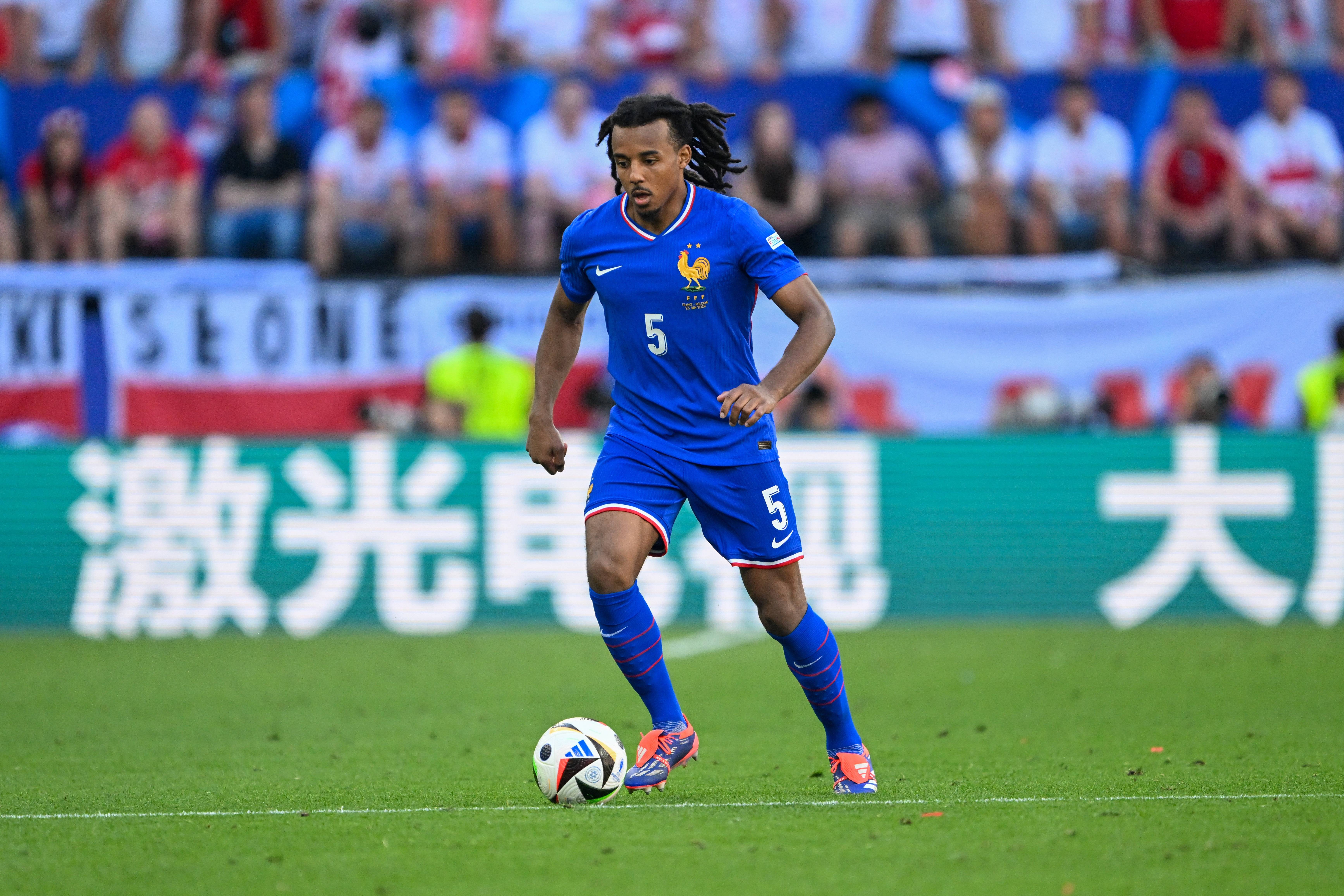 赛后欧冠焦点战,北京首钢官宣签约,气氛紧张,细节决定成败 赛后欧冠焦点战,北京首钢官宣签约,气氛紧张,细节决定成败