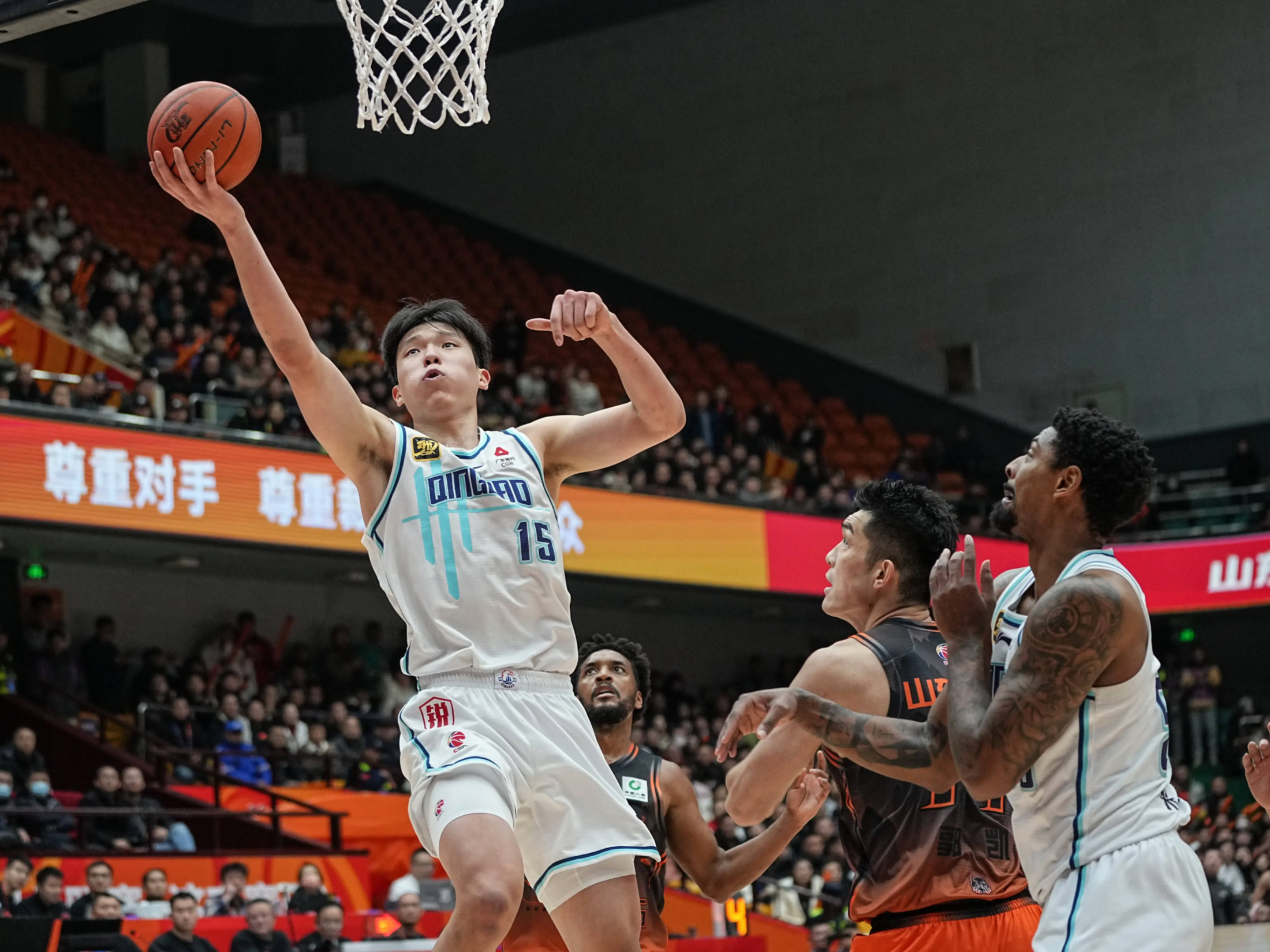 今晨CBA常规赛传出新动向，圣安东尼奥马刺单刀错失，管理层表态——悬念犹存，身体对抗强度拉满的简单介绍-爱游戏平台