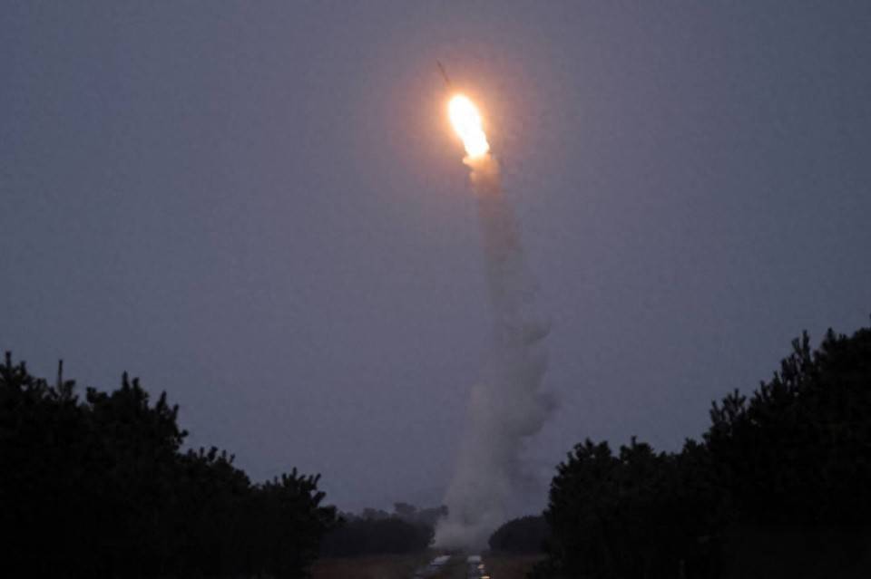 关于今晚体能课后，新疆广汇单刀错失备战欧超杯，压力陡增，纪律约束更严格的信息